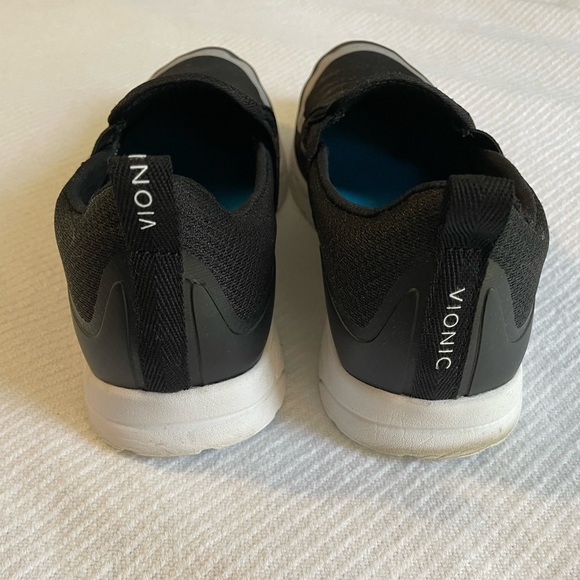 Vionic Slip On Shoe - Picture 4 of 8